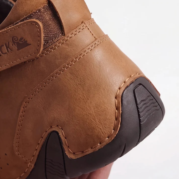 VogLDeck - Waterproof and breathable orthopedic shoes